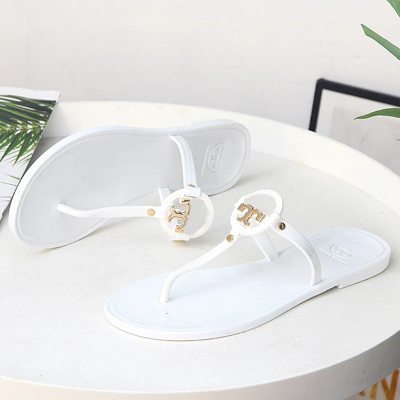 2022 New Style Crystal Summer Jelly Shoes Woman Home Slippers Custom Fashion Designer Flip Flops Slides