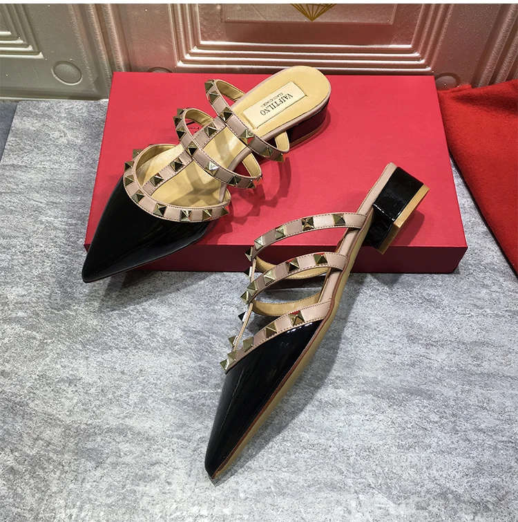 2024 New Summer Slippers Pointed Low Heels Fashion Thick Heel Riveted Ribbon Colored Women's Pointed Slippers Patent Leather