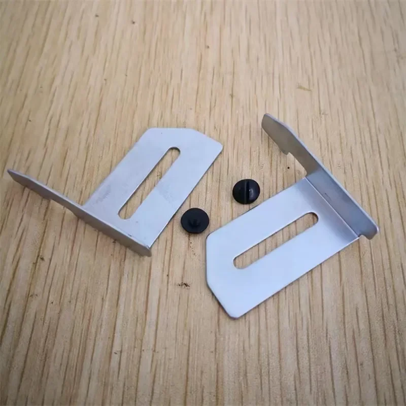 SA7550001/SA7551001CROTH GUIDE,feed bar plate spring for BROTHER RH9820 industrial Sewing Machine Parts 2