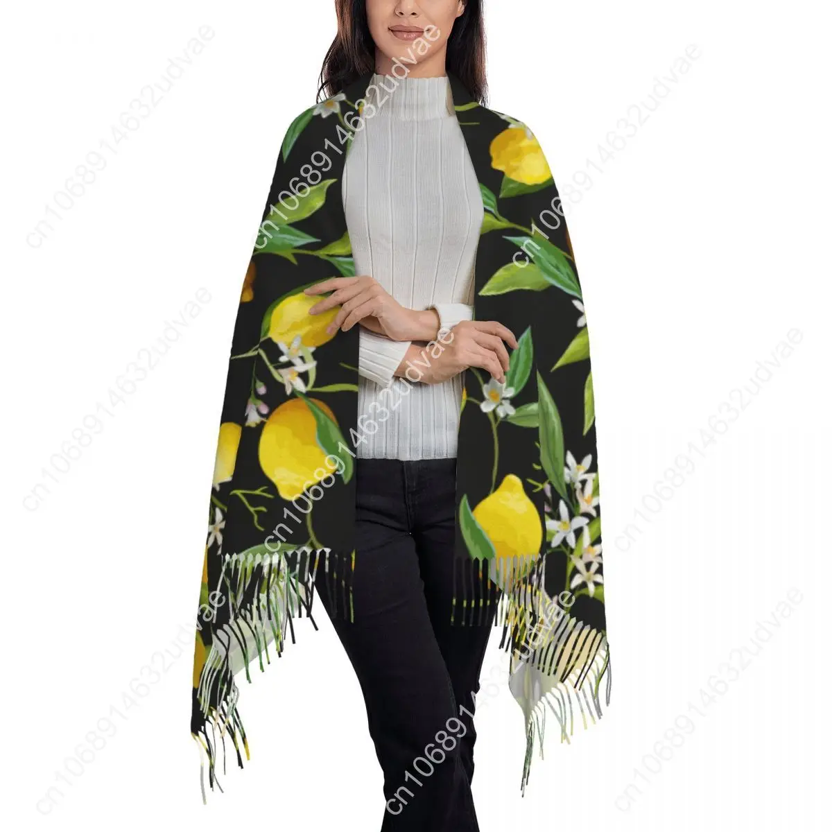 Рисунок 4 - Зимний женский шарф