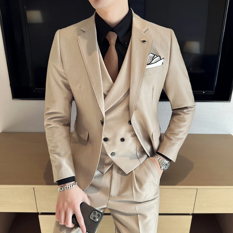 

Elegant Men Suit 3 Pieces Slim Fitting Casual Solid Color Suitable For Wedding Banquet Jacket Vest With Pants