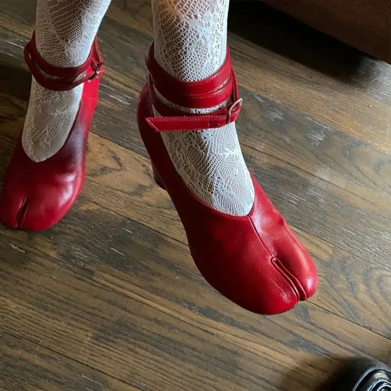 

Spring Summer New Split Toe High Heels Women Brand Design Single Shoes Fashion Ankle Strap Buckle Mary Jane Shoes for Women 2023