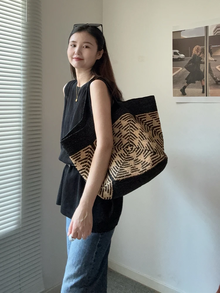 Women Beach Vintage Handmade Woven Shoulder Bag Raffia Rattan Shopping Bags Bohemian Ladies Summer Travel Vacation Casual Totes