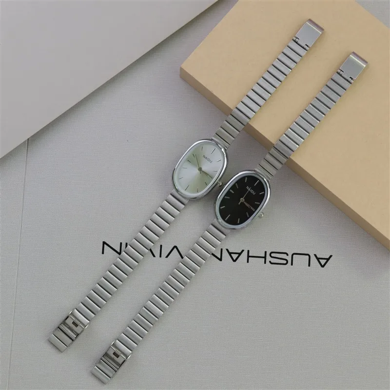 2023 Year Beautiful Ladies Watches For Women Girl Simple Silver and Gold Stainless Watchband Quartz Minimalist Wristwatches