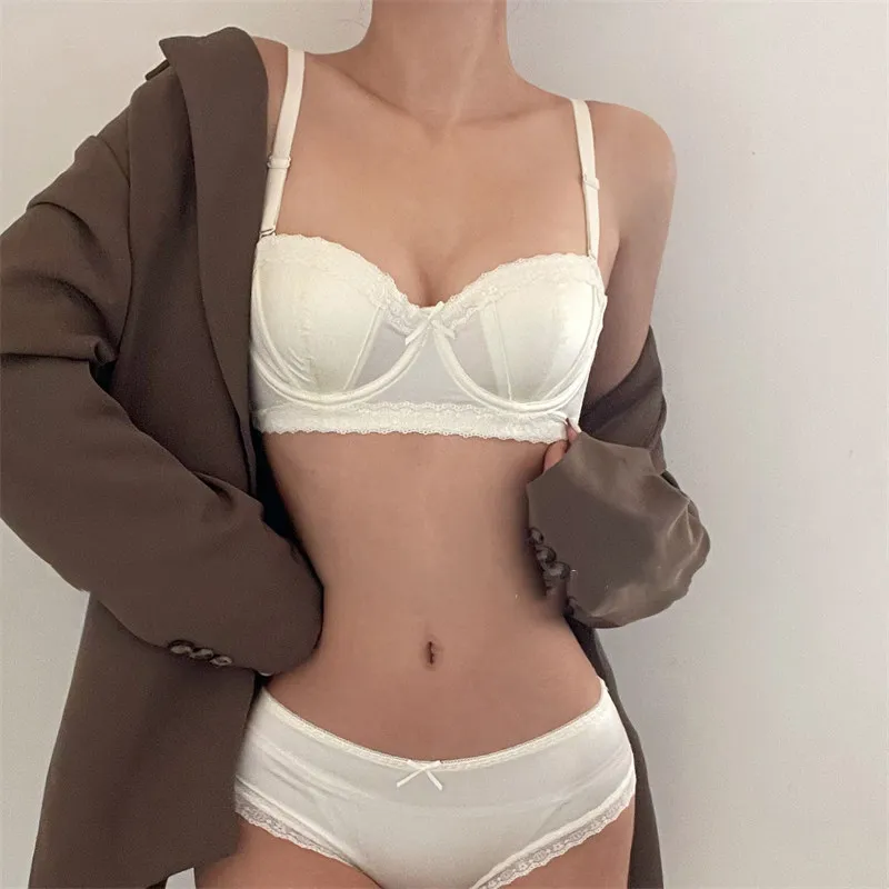 Article populaire : Soutien-gorge minimisant pour femme, d'inspiration française, en satin et dentelle, à bonnets fins, avec armatures souples, effet push-up, centrant, anti-affaissement, confort optimal