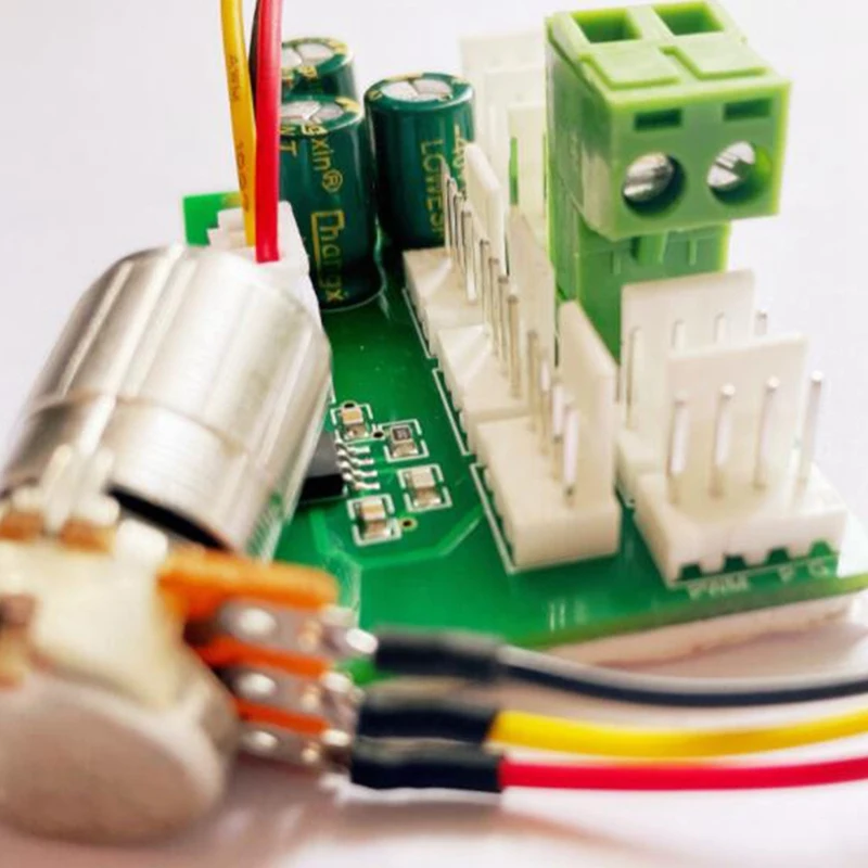 Fan Speed Controller Computer Case Miner Fan Speed Controller 8-Channel Fan Hub PWM High-Power Violent Controller Speed Governor