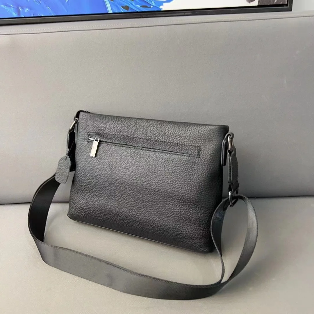 Fashion B Style Shoulder Bag Men's Casual Business Causal Shoulder Bag Crossbody Bag Genuine Leather High Quality Chest Bag