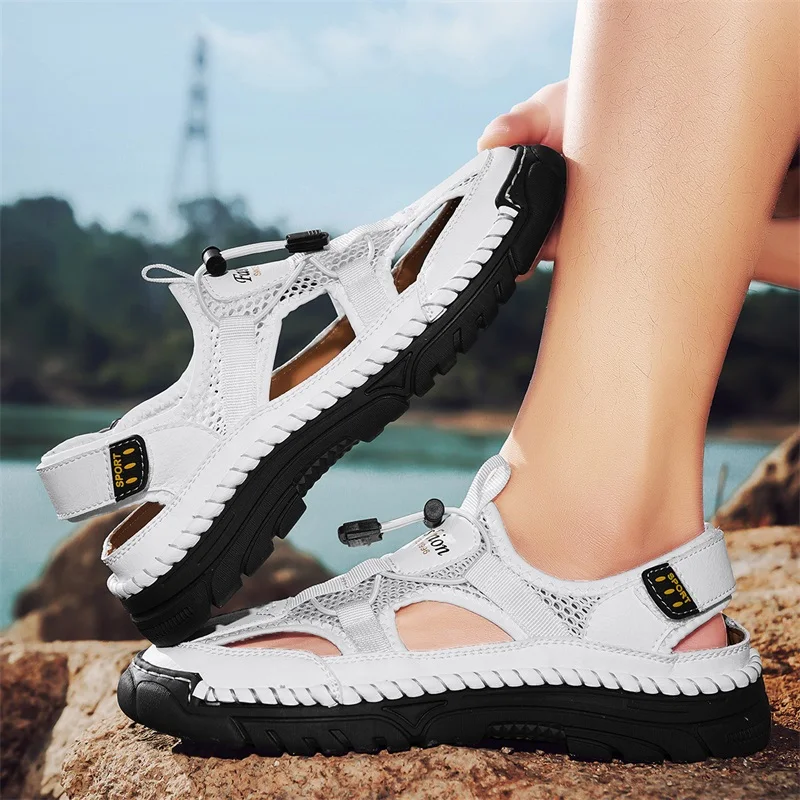New men's handmade leather sandals flat sandals fashion men's suitable for beach vacation summer brown non-slip