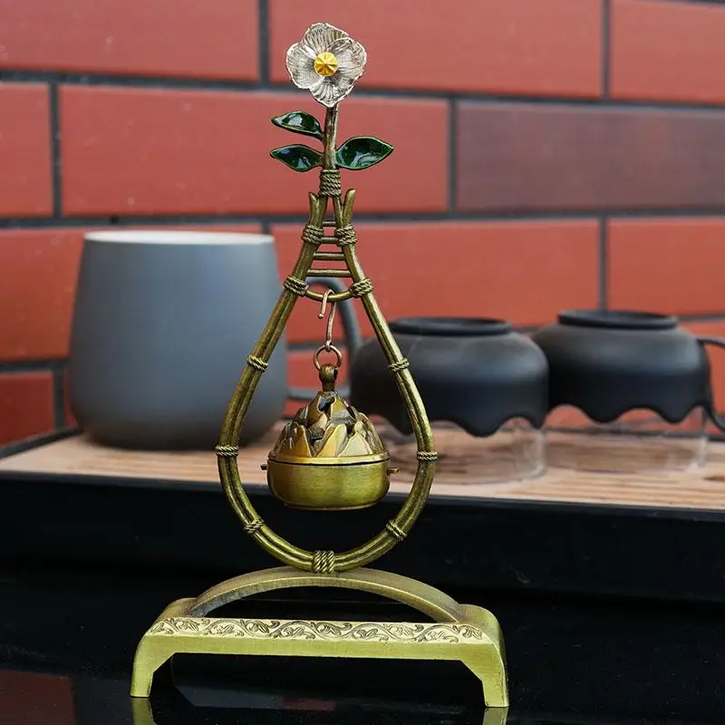 Creative Mini Aromatherapy Incense Burner, Home Indoor Zen Tea Ceremony Decorations, Metal Pipa Shape Small Hanging Furnace, 1Pc