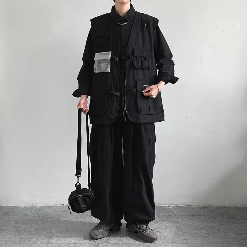 Description Picture 6 of itemMen Lightweight and Seasonal Fishing Vests for Outdoor Camping and Hiking Fashional Fly Fishing Vest Clothing Outdoor