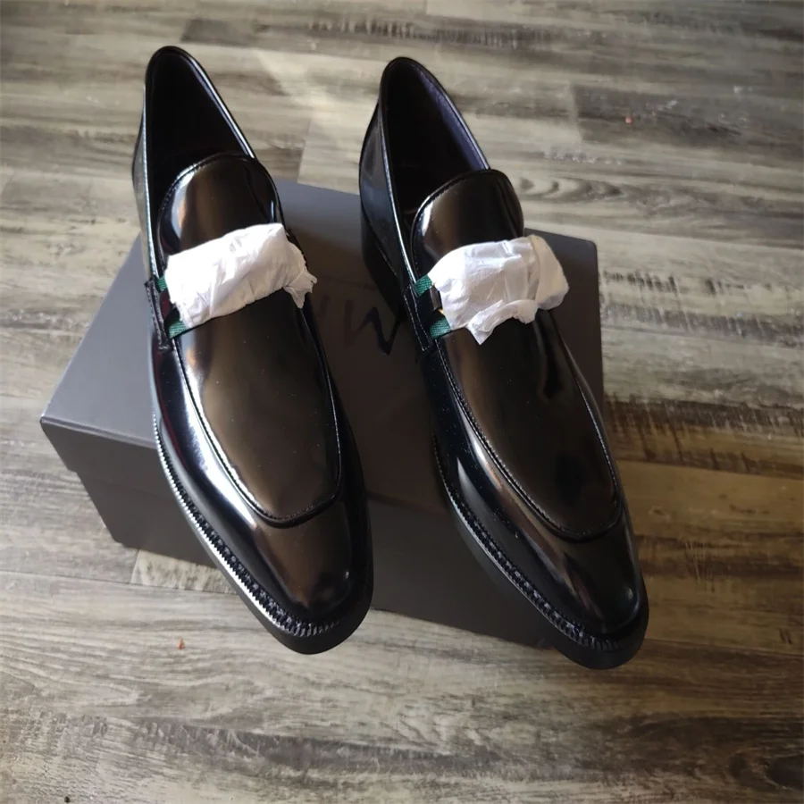 New shoes man, foot, buckle, leather, formal wedding shoes, style, Chelsea style, handmade, high-grade