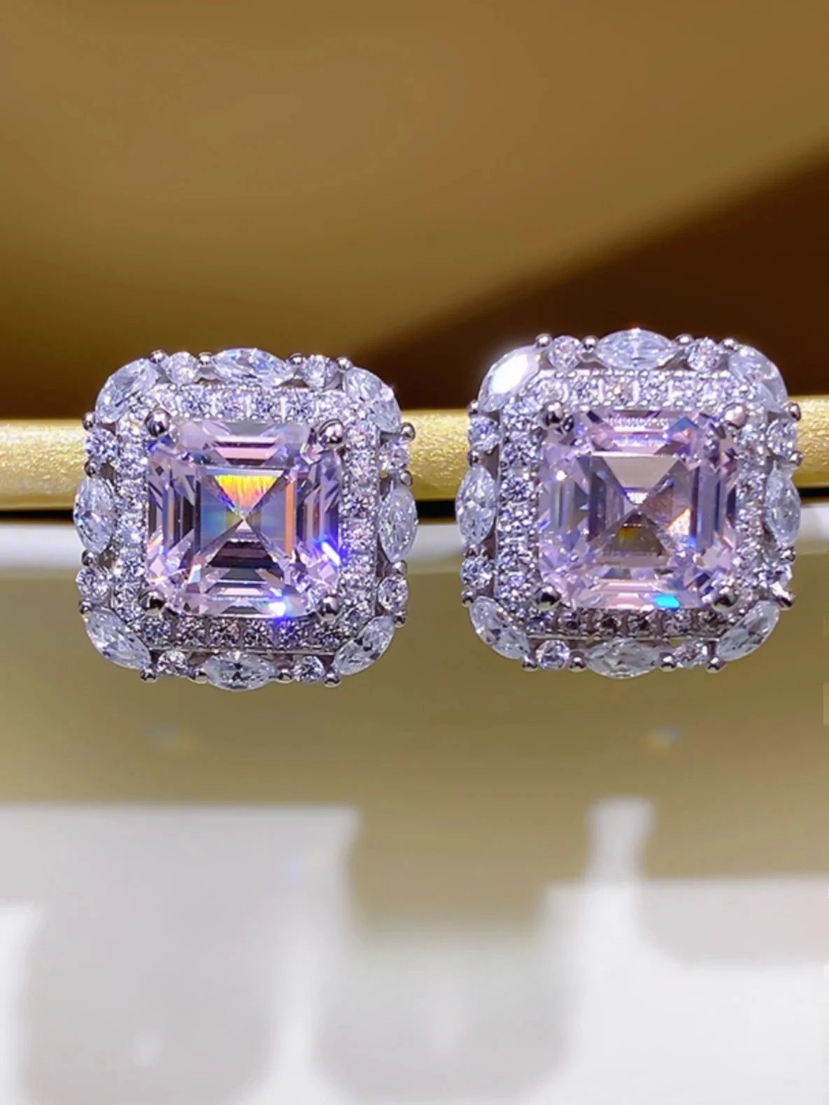 New 925 Silver Imported High Carbon Diamond Pagoda Earrings with High-quality Square Pink Diamond Engagement Jewelry for Women