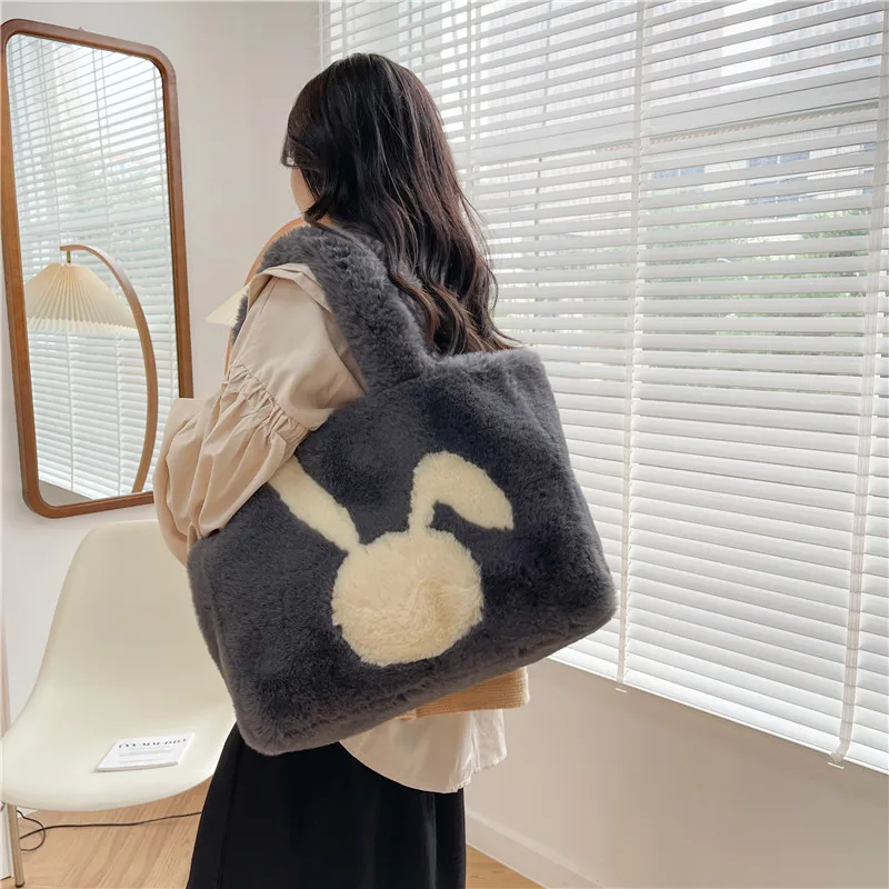 

2023 Winter Large Capacity Tote Bags for Women Velvet Shoulder Side Bag Fashion Shopper Shopping Bags Cute Rabbit Ladies Totes