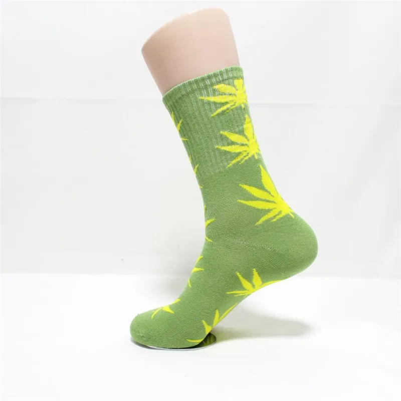 Street Style Men Skateboard Cotton Socks 10 Pairs/Set Colorful Maple Leaf Men's High Knee Weed Long Socks