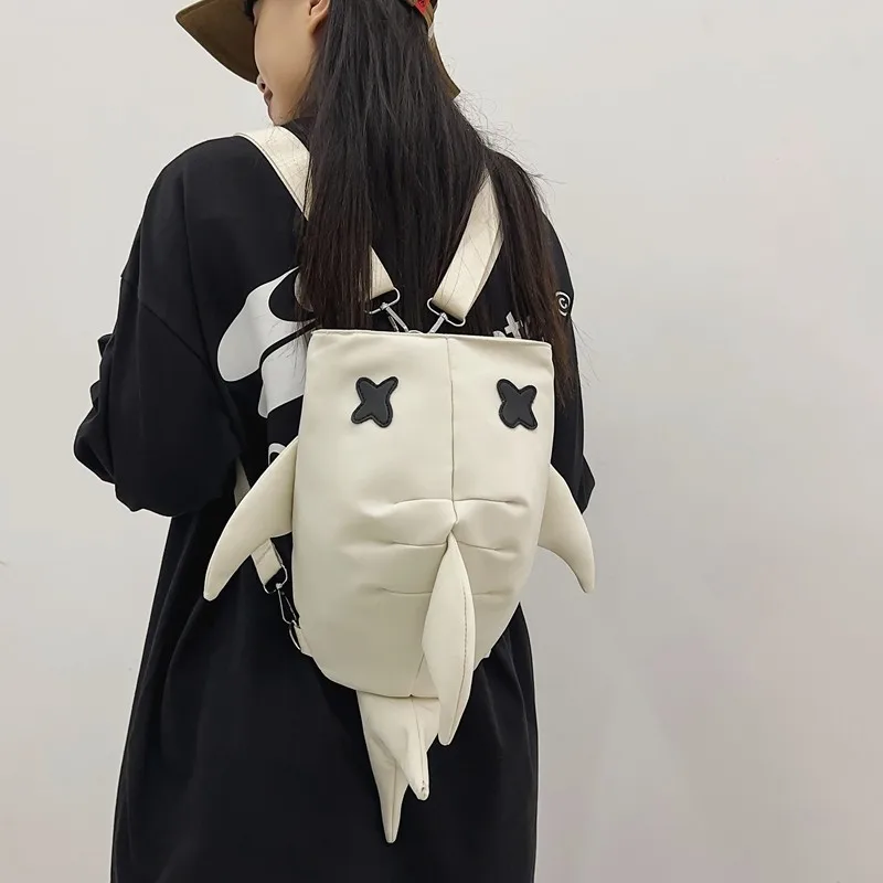 White shark bag [length 20/width 13/height 31]