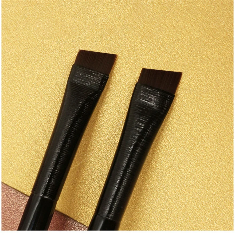 Permania Angled Eyebrow and Eyeliner Brush Set Image 3