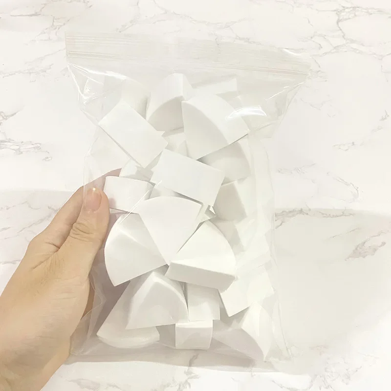30pcs/bag Triangle Soft Makeup Sponge Face Foundation Concealer Cream Powder Blend Smearing Puff Cosmetic Tools 3