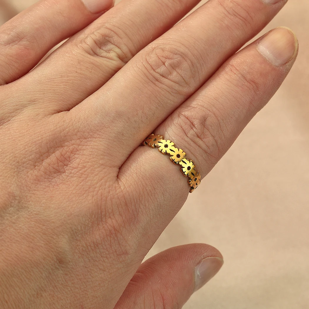 Anillo Geométrico de Flor y Hoja Vintage (Acero Inoxidable Dorado) S135c56f6211644f2979854259de44084k