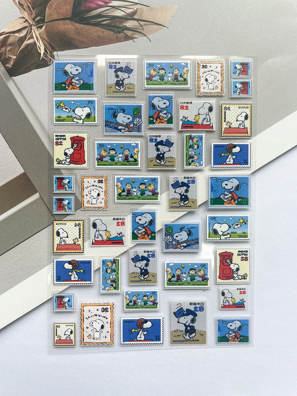 Pvc Mini dessin animé mignon Snoopy personnages d'animation affiche marchandises autocollants Nail Art bricolage guitare téléphone ordinateur portable Graffiti autocollant cadeaux