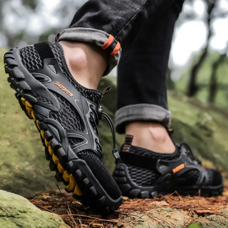 MAIJION Professional Aqua Shoes Men Non-slip Water Shoes Trekking Upstream Quick-Dry Beach Light Water Sports Sneakers water shoes aqua shoes
