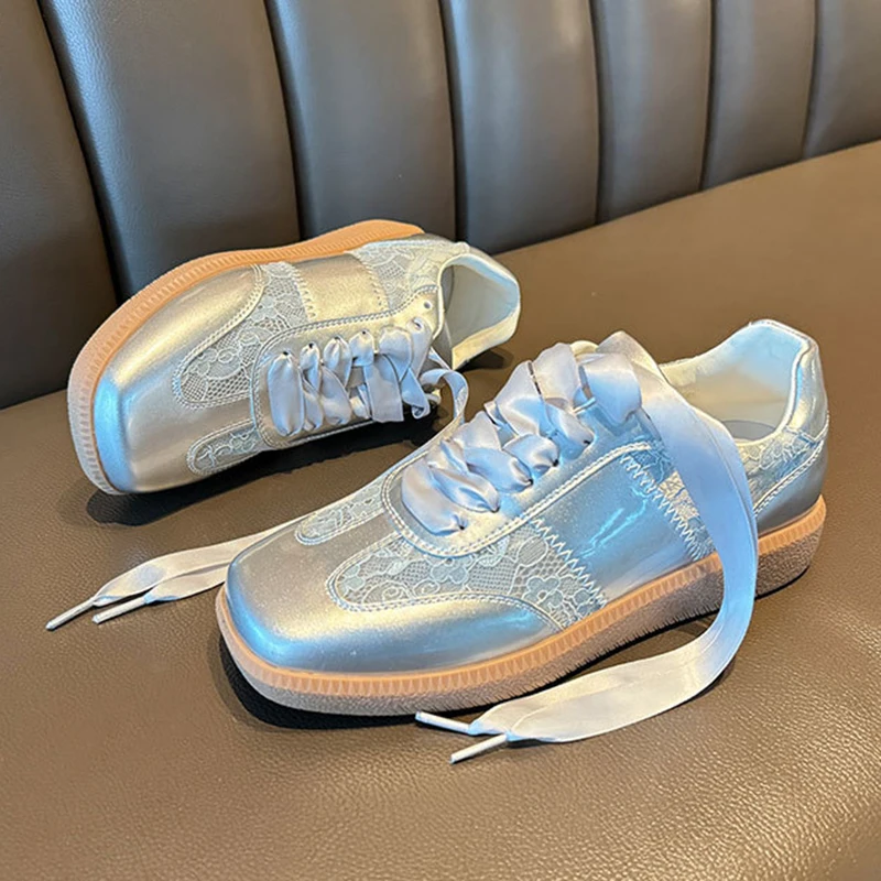 Casual Flat Running Shoes Women's Retro Genuine Leather Lace Comfort Soft Sole Female Sports Shoes Versatile white Shoes 35-40