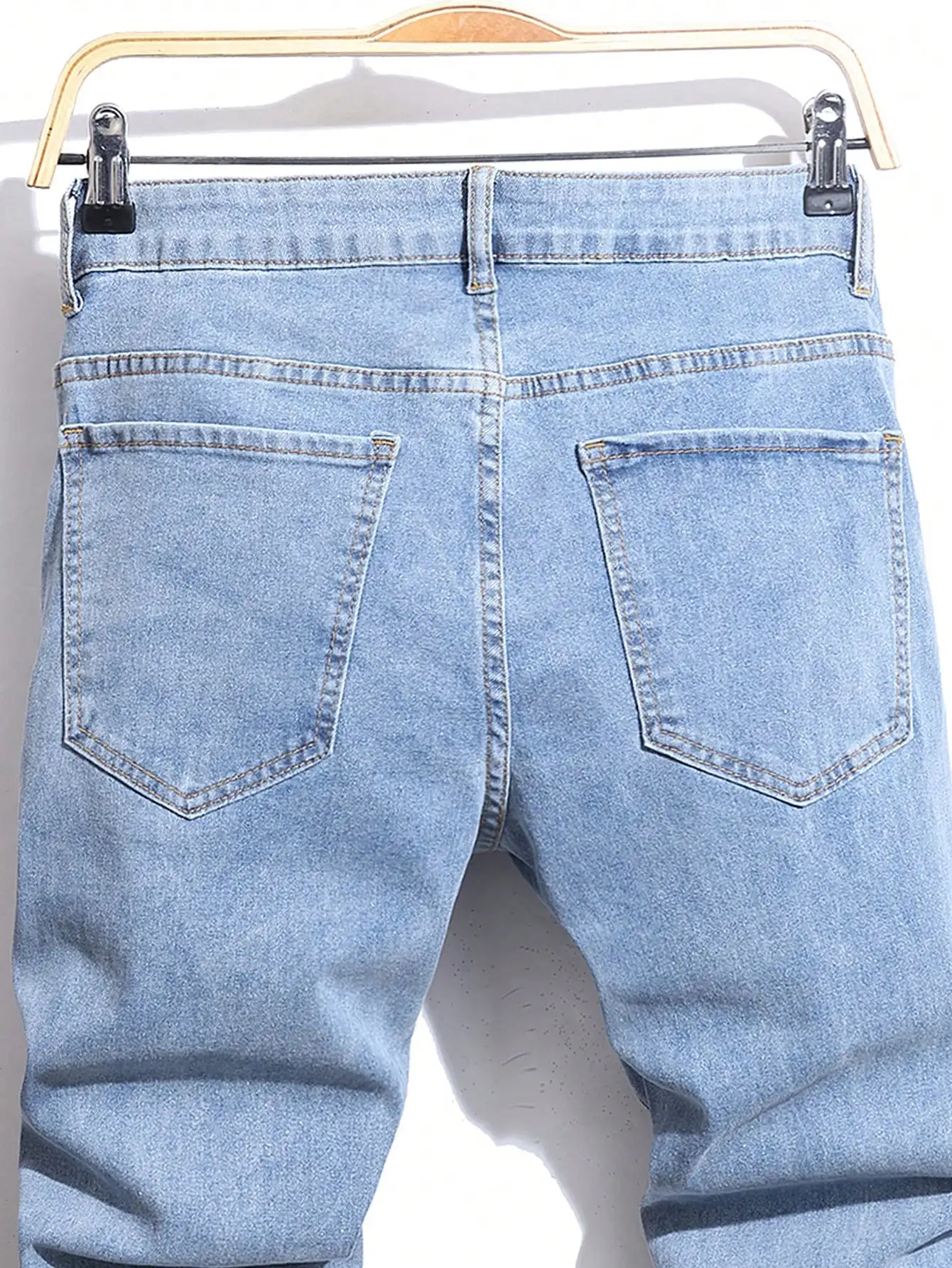 PlatiNum jeans detail view