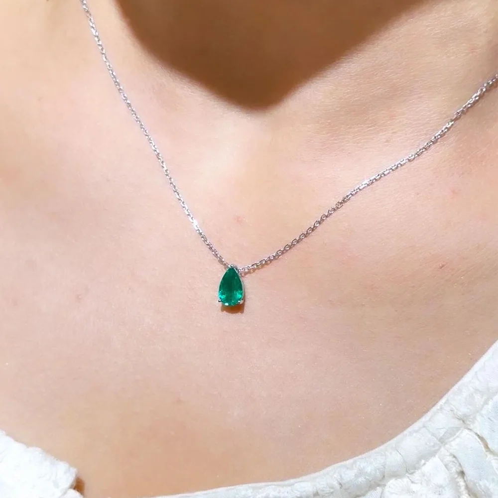 Emerald Crystal Zircon Necklace Side View