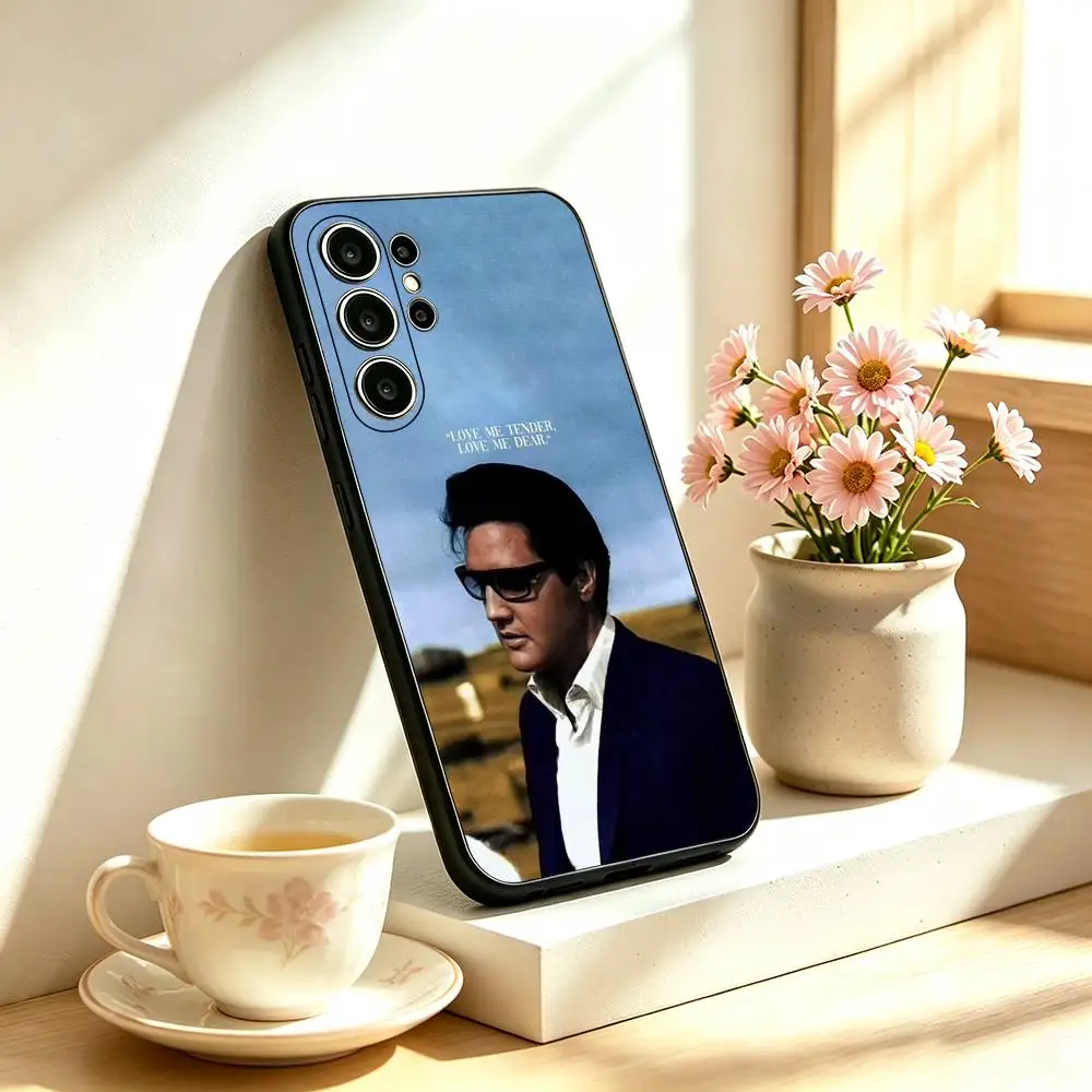 Elvis Presley Retro Cool Phone Case - Black Cover