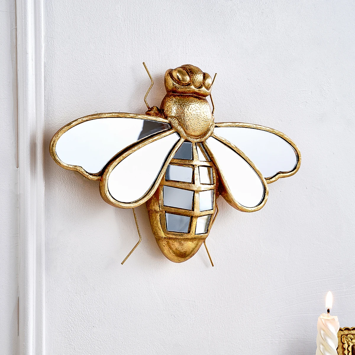 1PC, resin material mirror surface golden Bee home decoration craft wall hanging