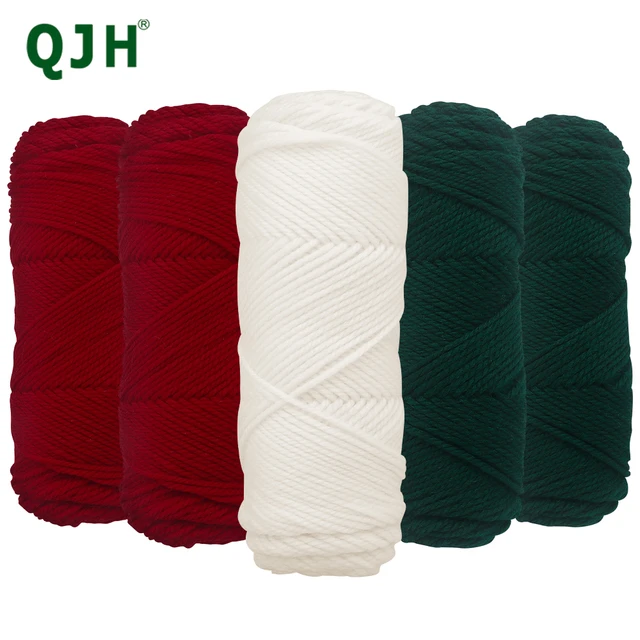 QJH 5Pcs 3-Ply Red, Green and White Christmas Yarn - 500g/17.6oz