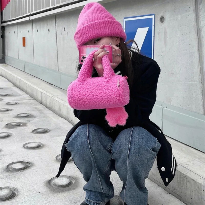 Women's Fashion Plush Bag Luxury Wool Fur Vintage Handbag Winter Fashion Chain Crossbody Bag Charming Women's Luxury Goods