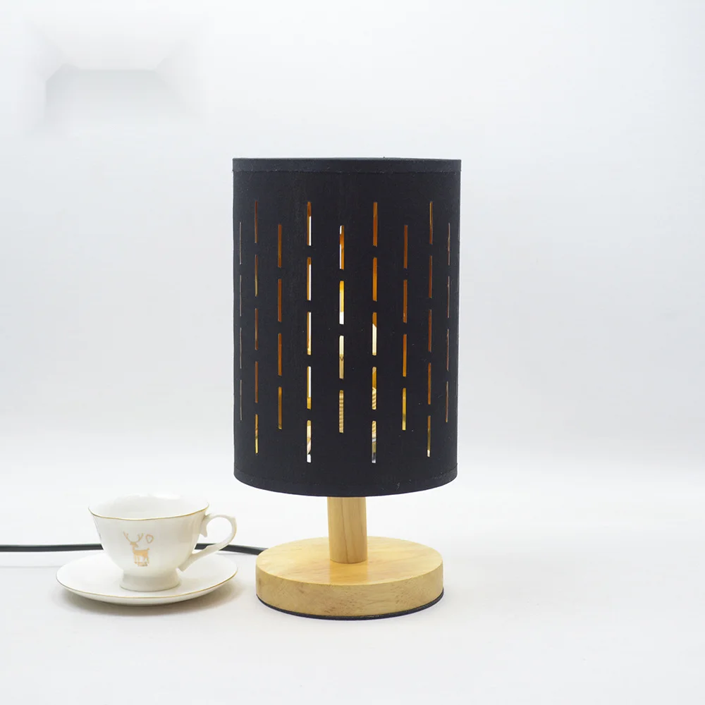 Nuova lampada in legno massello con paralume cavo, soggiorno in stile europeo postmoderno, sala da pranzo, decorazione della camera da letto, piccola lampada da scrivania_voghion.com