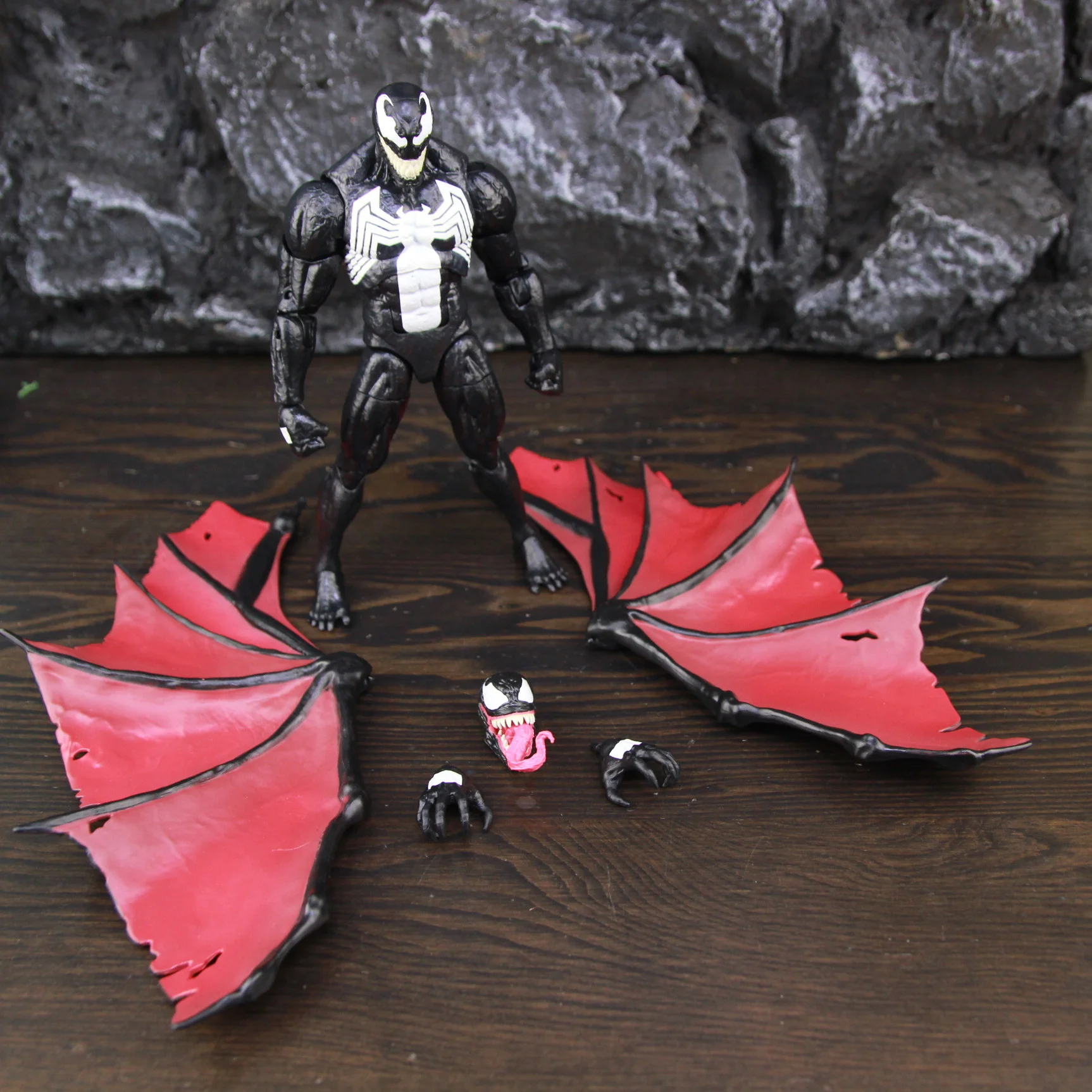 Marvel Legends Venom 6