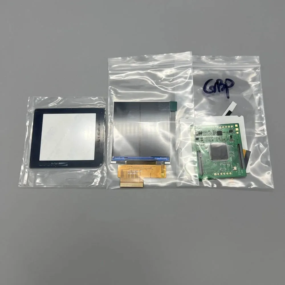 

new GBP LCD screen. Easy to install 2.6 "original size IPS high brightness LCD screen is suitable for Nintendo Gameboy pocket