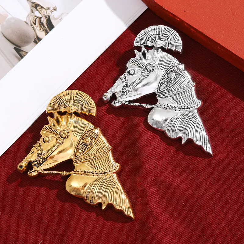 Broche romaine tête de cheval argentée
