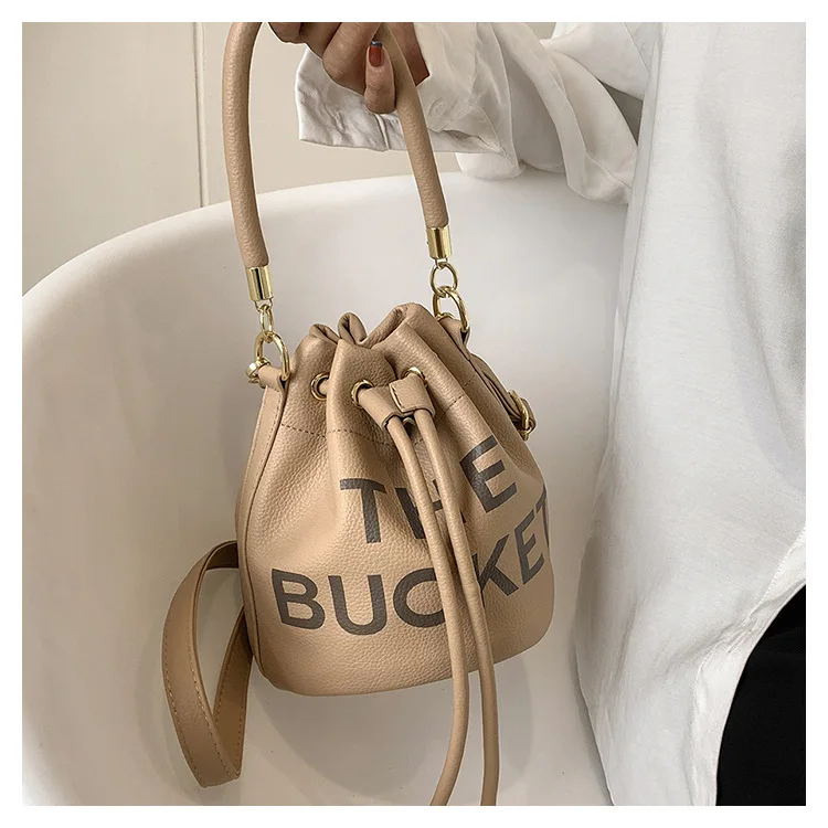 Spring New Fashion Letter PU Leather Bucket Bag - Close-up Detail