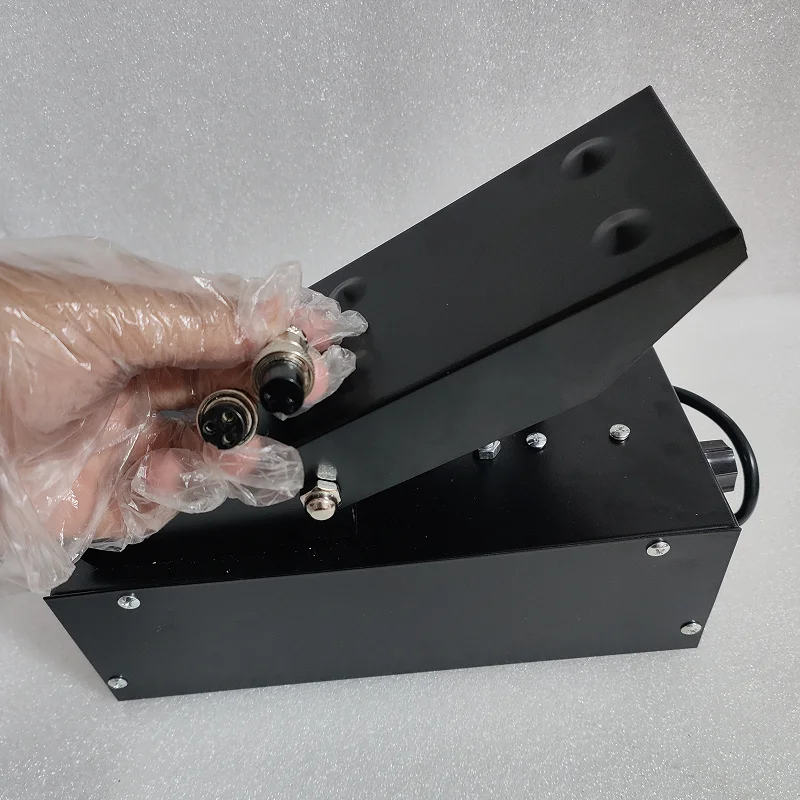 2 + 3 Pins TIG Welder Foot Pedal 5pins Foot Pedal Switch Current Controller AC/DC Inverter TIG Welding Machine CNC Mig Welder 4