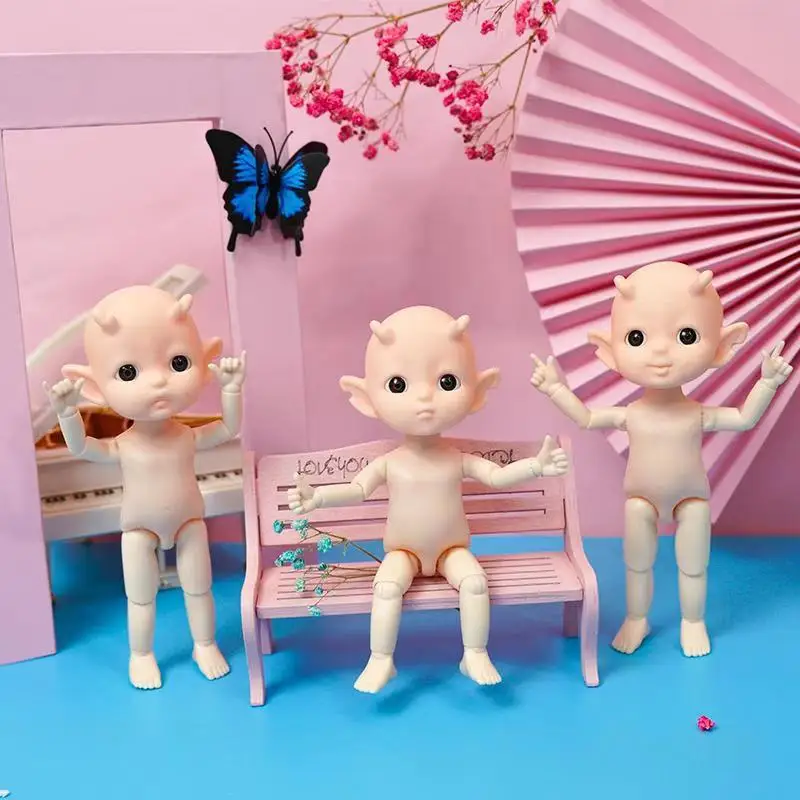 Nettes 1/12 Mini BJD Puppen Nacktes Mädchen Nackter Körper 3D Augen Spielzeug