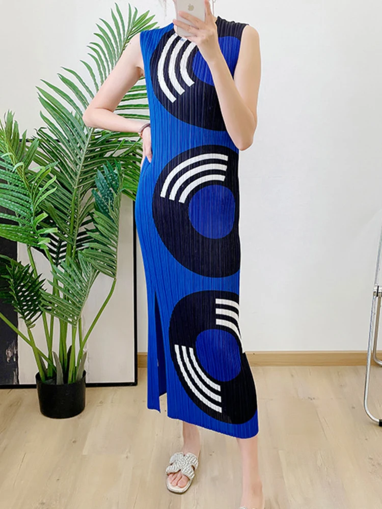 

Женские плиссированные женские эластичные ткани с принтом и круглым вырезом, без рукавов, с высокой талией, элегантные, 2022 г. Лето