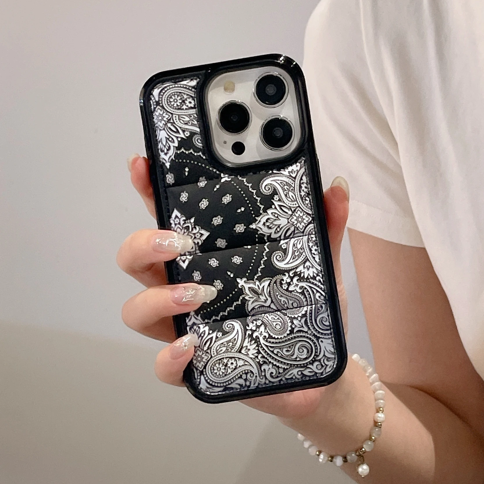 Retro Paisley Cloth Down Jacket Puffer Cover Case For iPhone 16