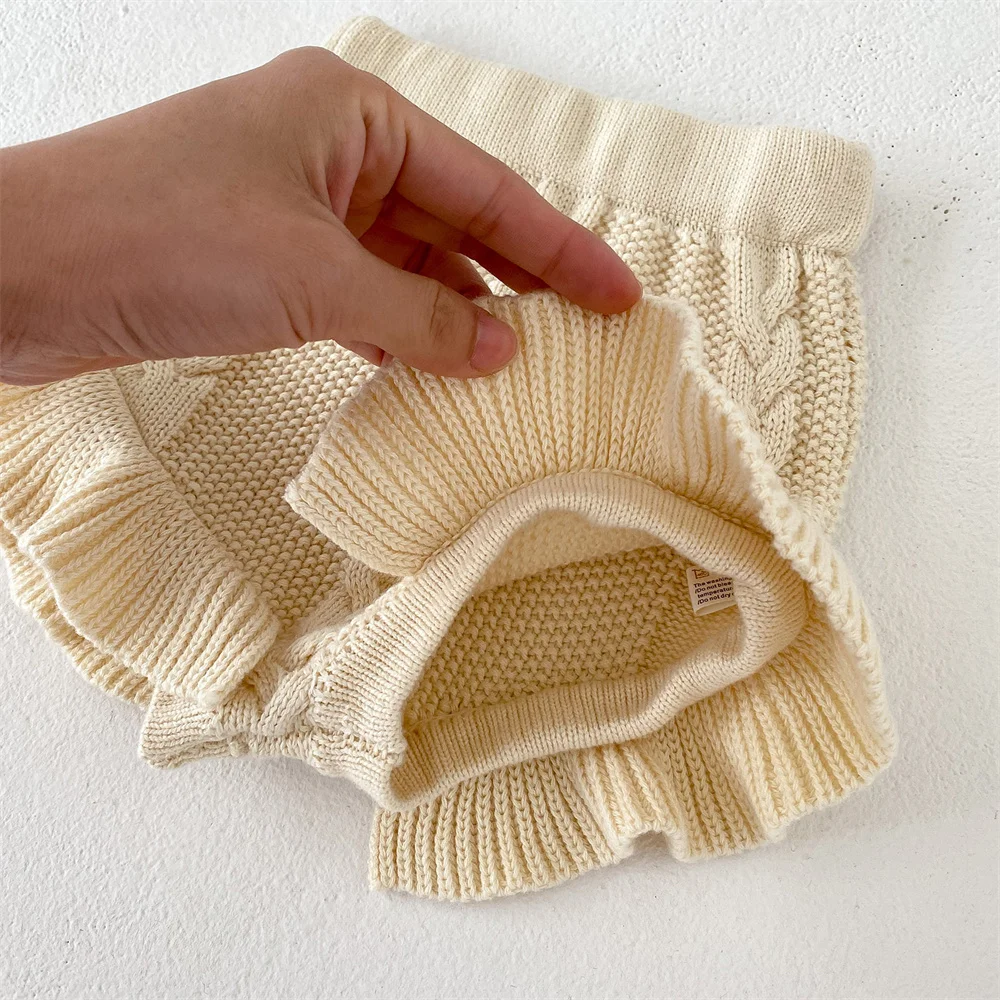 Spanish Style Baby Knitted Ruffle Bloomers for Girls Shorts Thick Warm Toddler Kids Boys Pants Autumn Winter Bloomers