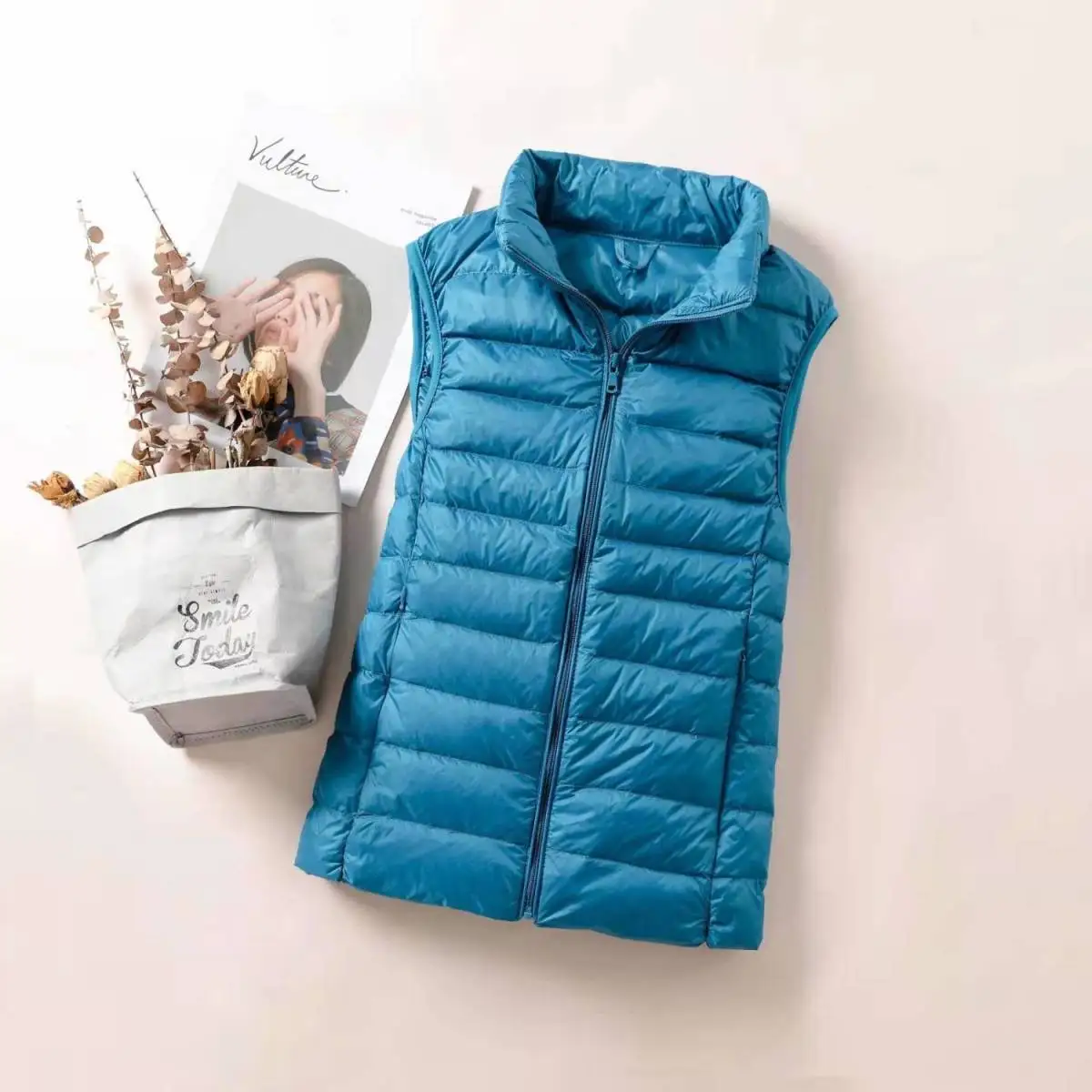 New 2024 Women Women Ultra Light Down Vests Slim Sleeveless Jacket Portable Girl Lightweight Windproof Waistcoat 5