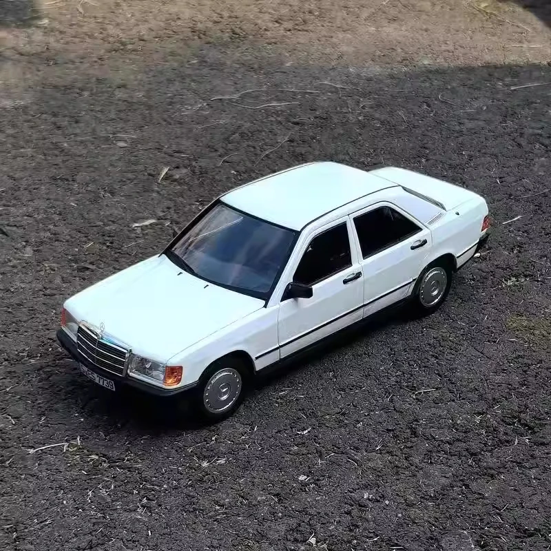 ミニカー NOREV 1/18 Mercedes-Benz 190E NOREV 1/18 - MERCEDES-BENZ 190E 2.3-16 - 1984 - Five Diecast