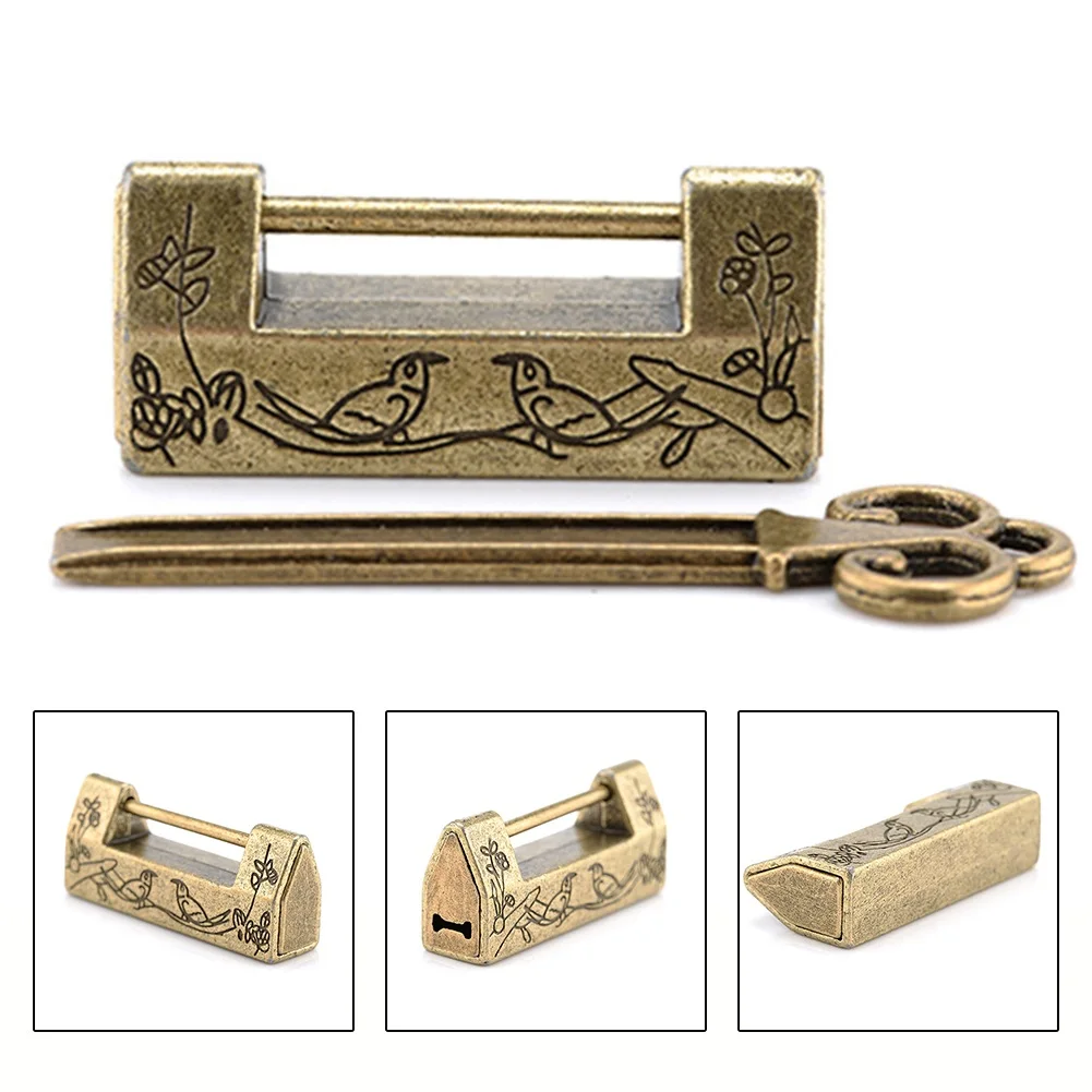 

Chinese Old Style Lock With Key Retro Bronze Padlock Zinc Alloy Decorative Small Lock Head For Wooden Box Jewelry Storage Box