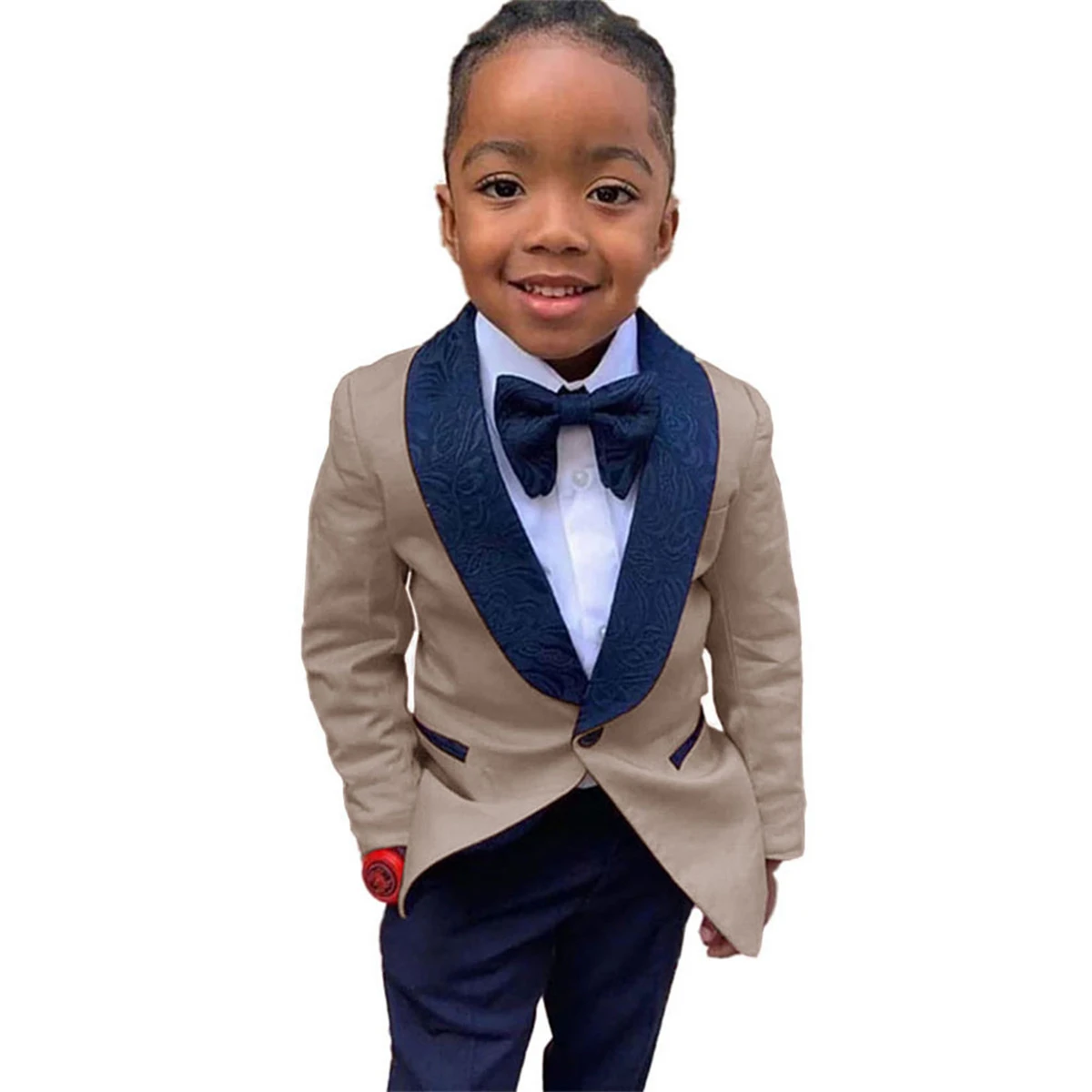 Рисунок 3 - Стильный костюм для мальчиков с пейсли-воротником