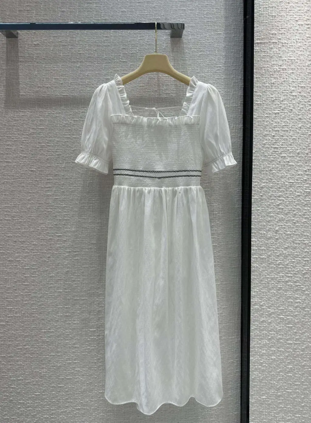 

Dress Backless Puff Sleeve Design Fashionable Temperament Slim Slimming Exquisite Elegant 2023 spring women's new hot