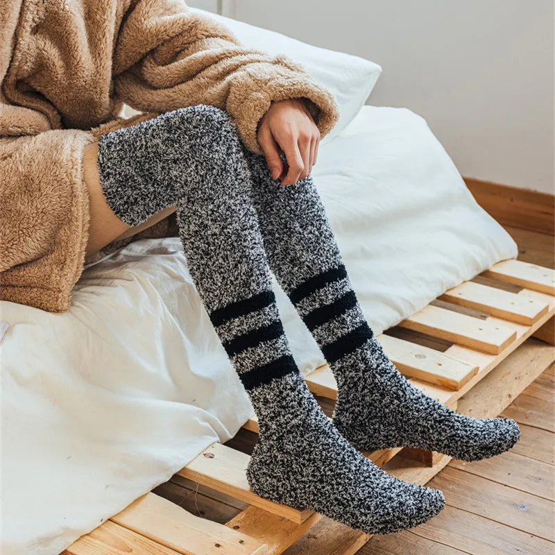2 Pairs Long Winter Men Socks Over the Knee Warm Thicken No Shedding Floor Coral Fleece Striped Plush Stocking Male Sock New