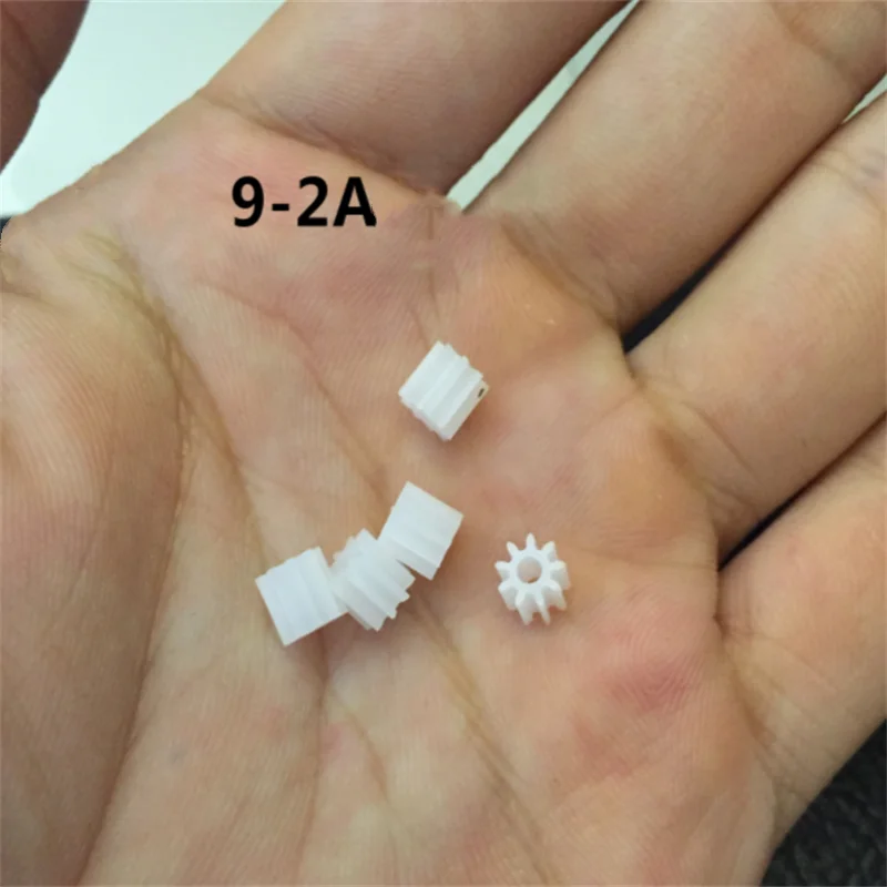 Shoulder Pinion Gears 92A 0.5M 9 Teeth Hole 2mm 50PCs Plastic Super Gear Wheel For DIY Helicopter Robot Toy