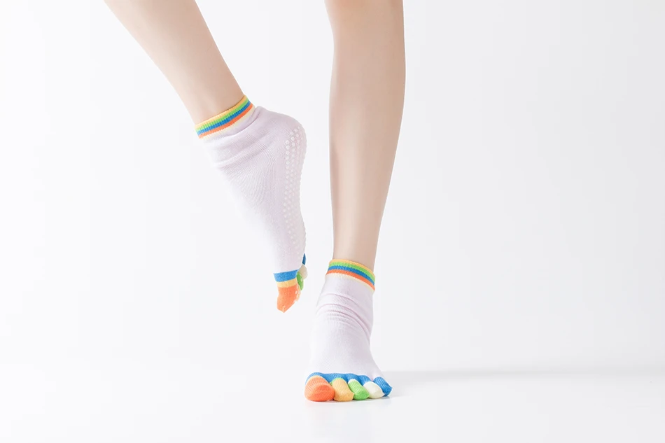 WOSWEIR 1 Pair Women Sports Yoga Socks Five Finger Slipper Anti Slip Lady Pilates Ballet Heel Professional Dance Protector 25 S1383051ee4974d97a3dc9a943635ce94c