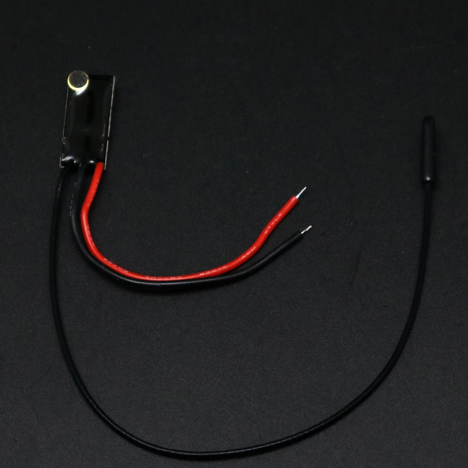UHF Wireless Audio Transmitter Microphone with Antenna for Voice Transmission and Security Monitoring